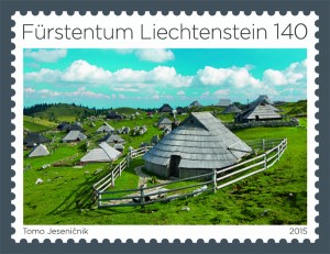LI_215-10-01-1.jpg